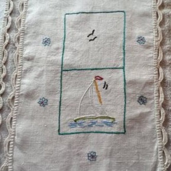 20% OFF Vintage 3-Piece Hand Embroidered Sailboat Doilies – c 1950s - Picture 7 of 10